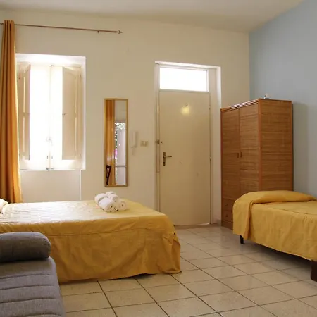 Casa Maniace, Ortigia Historic Center, 200 Mt From The *