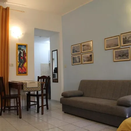 Casa Maniace, Ortigia Historic Center, 200 Mt From The Apartment